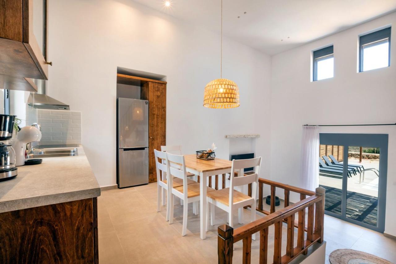 Cato Agro 2, Seafront Villa With Private Pool Afiartis Buitenkant foto
